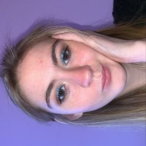 Meet your Posher, Vivian